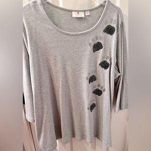 Quacker Factory Sequin Paw Print Top